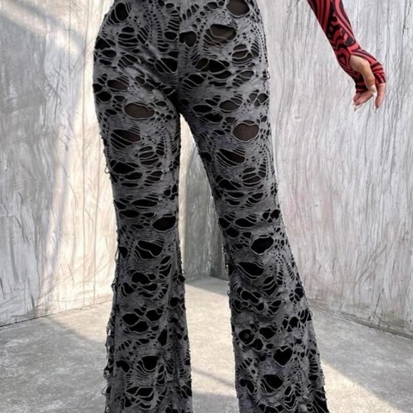 SHEIN Pants - RIPPED PANTS/ LEGGINGS
